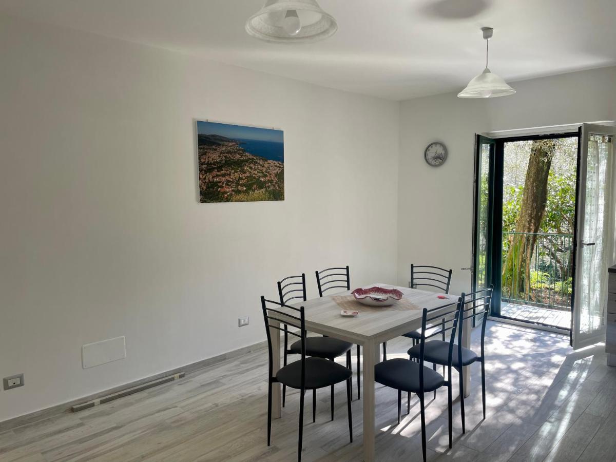 Sorrento Realty Holidays - The Smile Of The Sun Extérieur photo